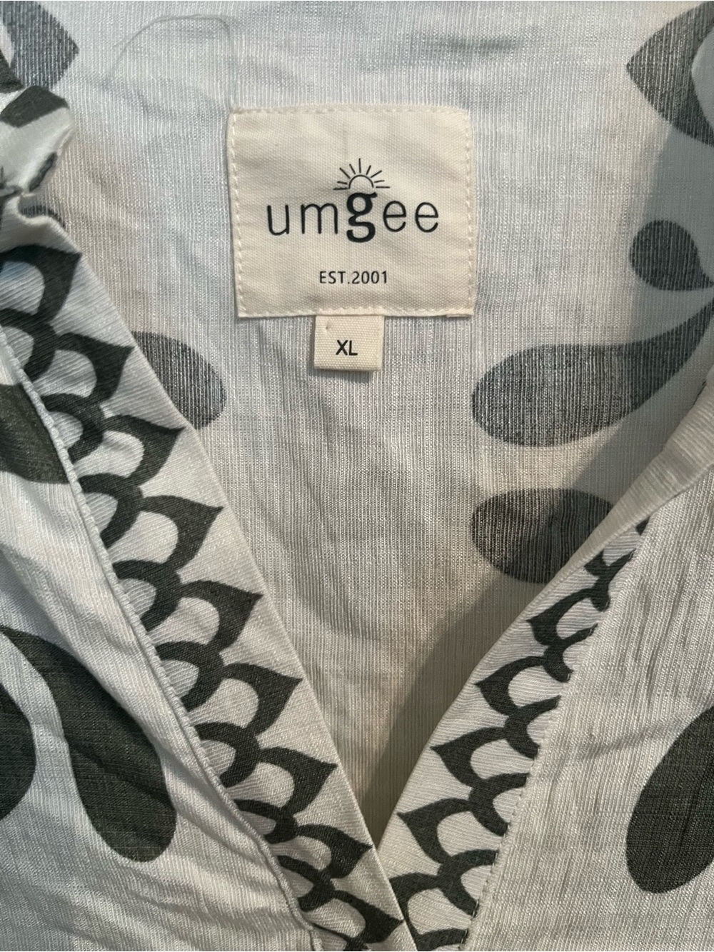 UMGEE Scroll Print Popover Peplum Blouse Boho Tunic Top Sz XL Cream Sage - Picture 3 of 10